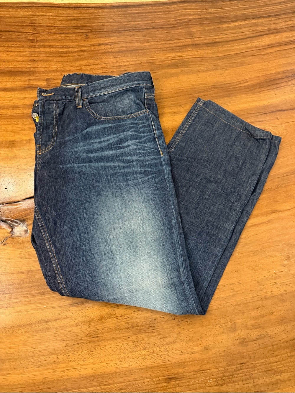 Gucci Slim Straight Jeans in Washed Blue